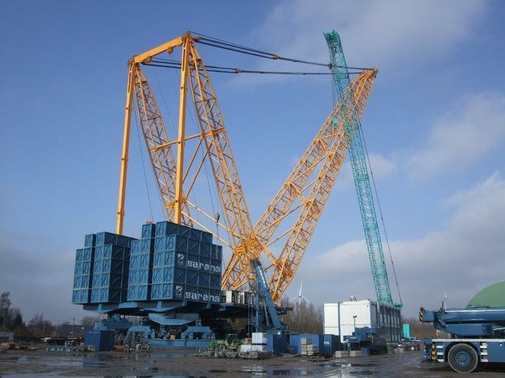 biggest crane lift ever