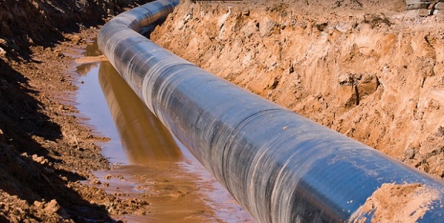 Uganda, Tanzania sign US$3.5b crude oil pipeline deal