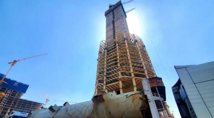 Egypt's Iconic Tower construction now at 250 meters