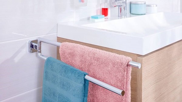 What are some must-have bathroom accessories, including bathroom